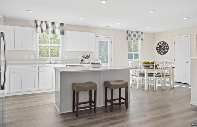 Building Photo - 92 Everglades Rd