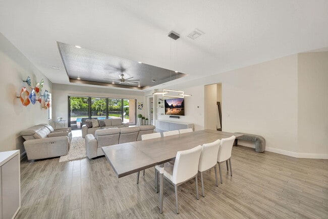 Building Photo - 8720 E Baypoint Cir