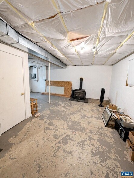 Building Photo - 330 Wood Dr