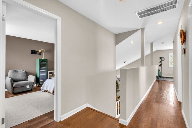 Building Photo - 2451 Cherry Hills Dr