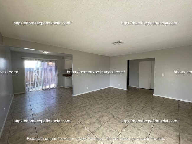 Building Photo - Nice Home For Rent - Duplex with private yard