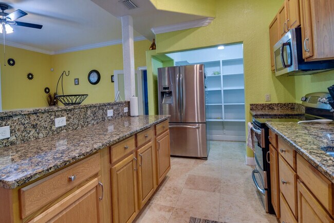 Building Photo - 2960 58th Ave S