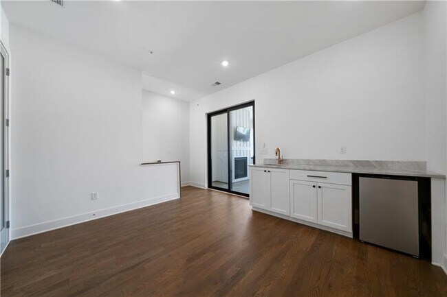 Building Photo - 2347 Hosea L Williams Dr SE