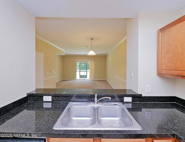 Building Photo - 10200 Belle Rive Blvd
