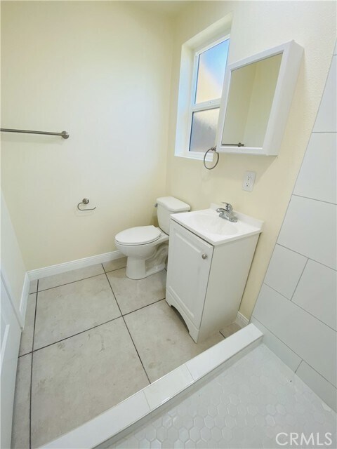 Building Photo - 2558 Lullaby Ln