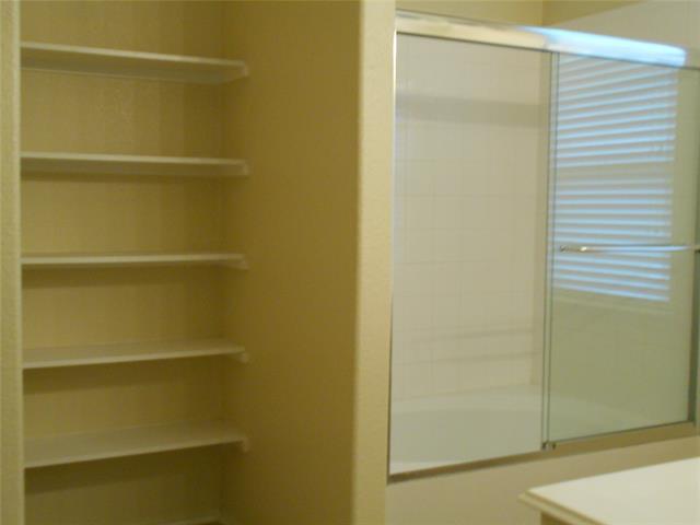 Building Photo - 5100 Rustic Ridge Dr