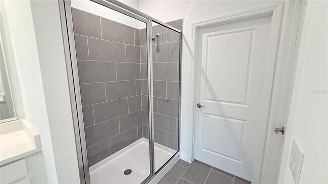 Building Photo - 1315 Normandy Dr