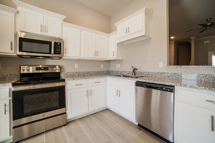 Building Photo - 7760 Melisa Dr