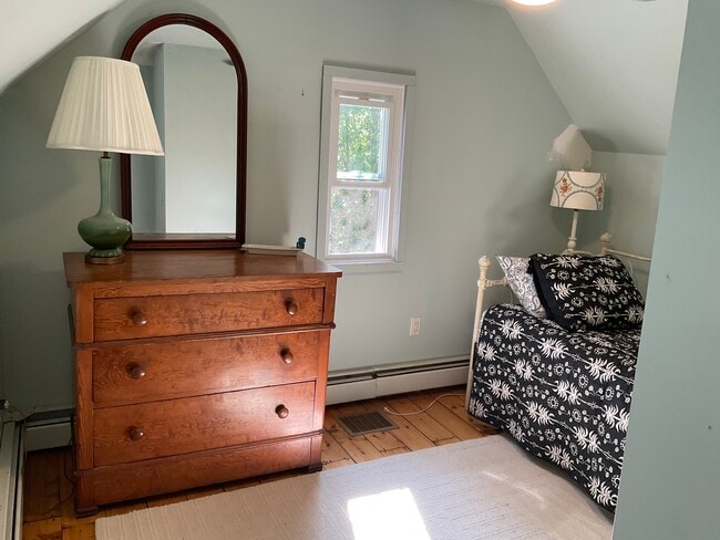 Building Photo - 14 High St