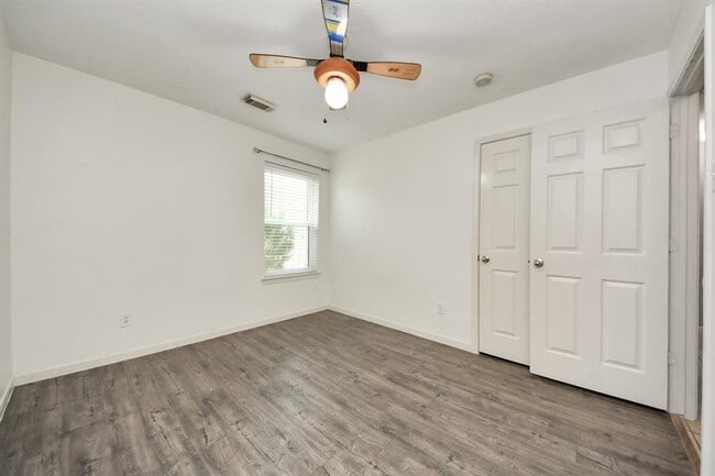 Building Photo - 21630 Live Oaks Spring Dr