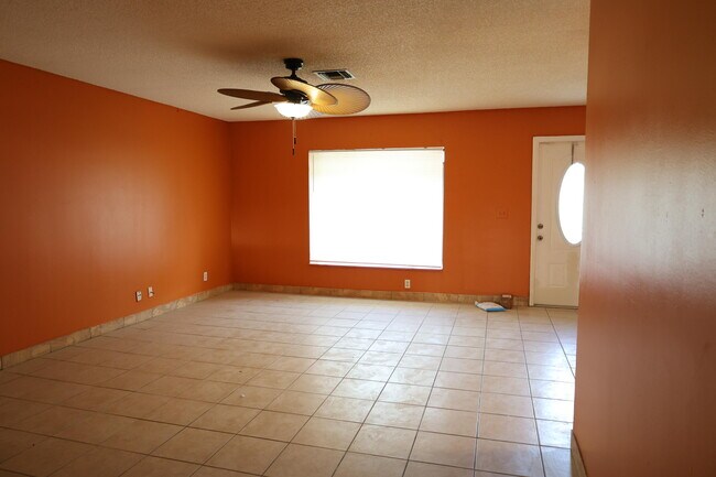 Building Photo - 7328 Palmdale Dr