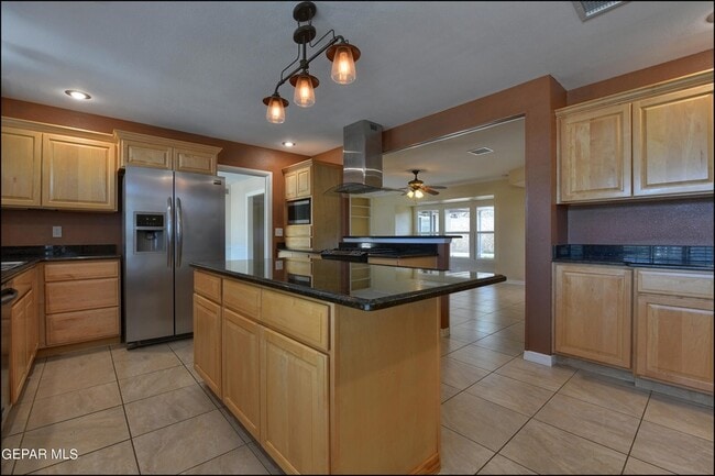 Building Photo - 424 Stonebluff Rd