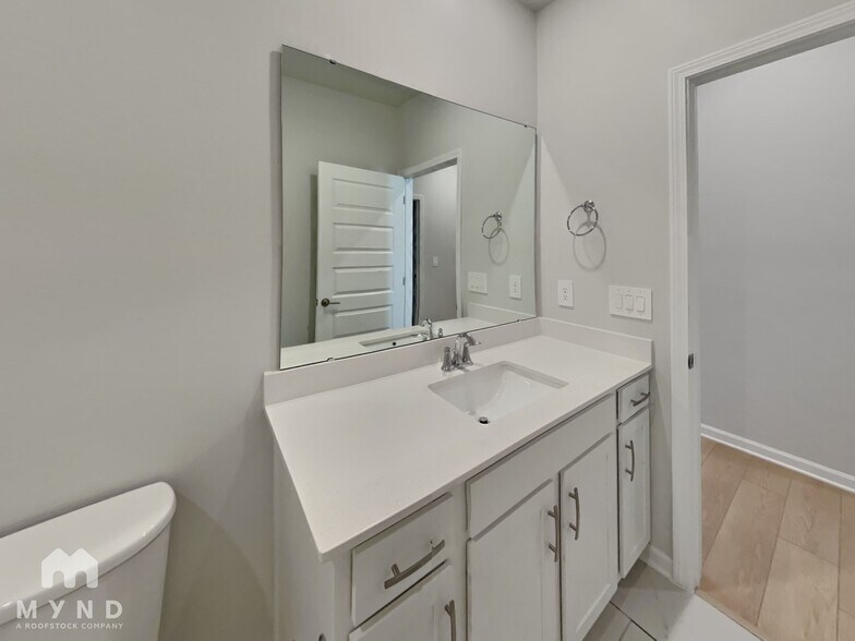 Building Photo - 15653 Ruthie Lynn Dr