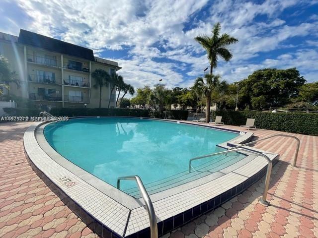 Building Photo - 11905 NE 2nd Ave