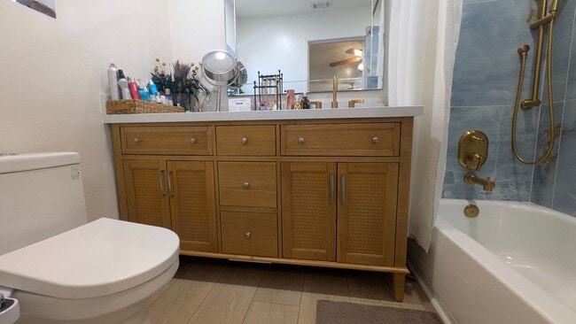 Building Photo - Newly remodeled home near Magnolia Center