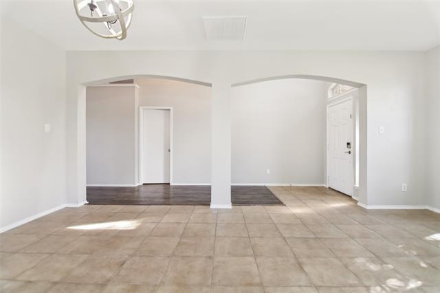 Building Photo - 6321 Stone Lake Dr