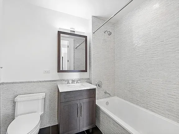 Building Photo - 27-21 44th Dr