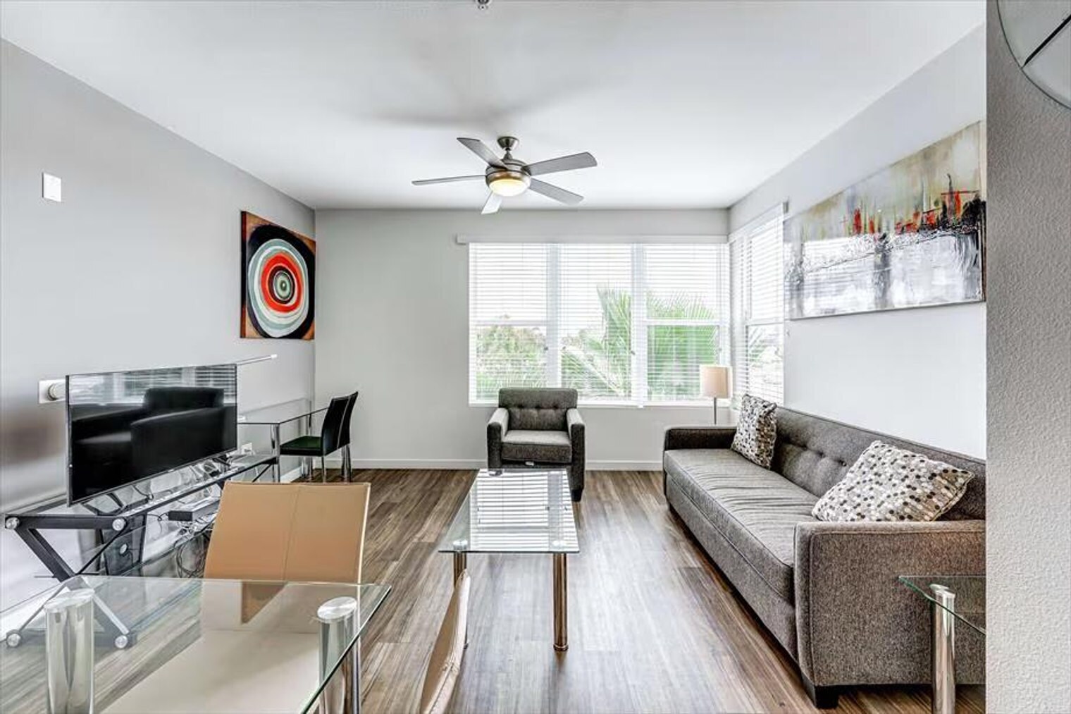 Building Photo - 49 E 34th St