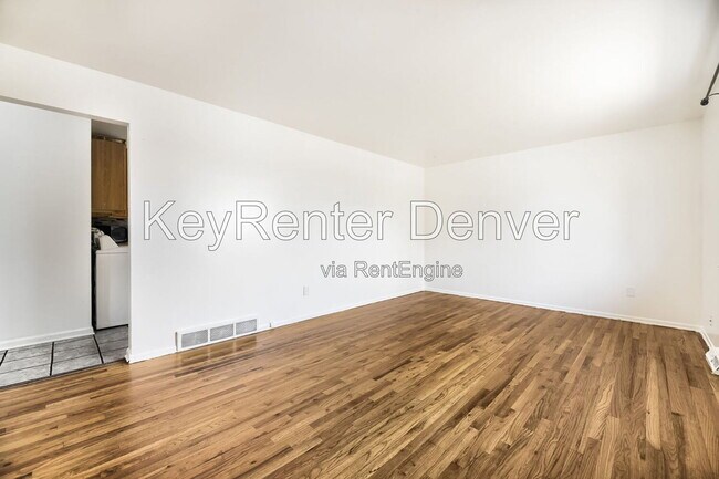 Building Photo - 4280 W Virginia Ave