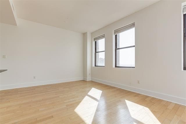 Building Photo - 4 BEACON Way