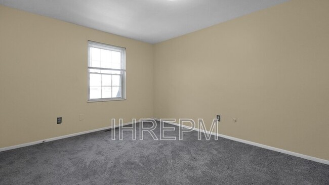 Building Photo - 3072 Morsetown Ct S