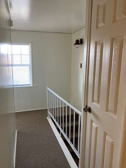 Building Photo - 1211 W Mountain Ave