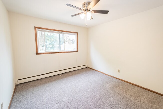 Floorplan - Sixth Street NE Apartments