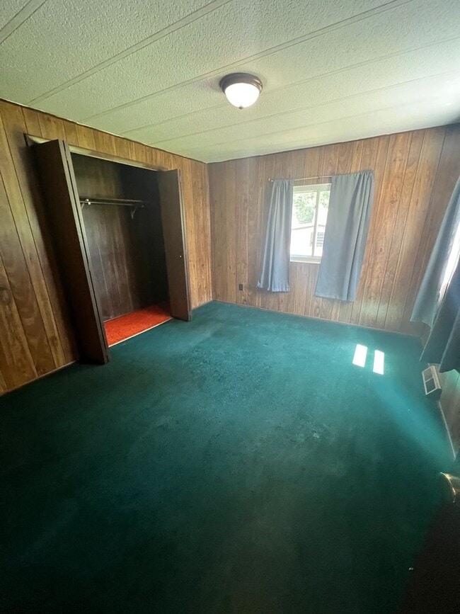 Building Photo - Click the “Apply Now” button or email wapmrentals@gmail.com for a prompt response.