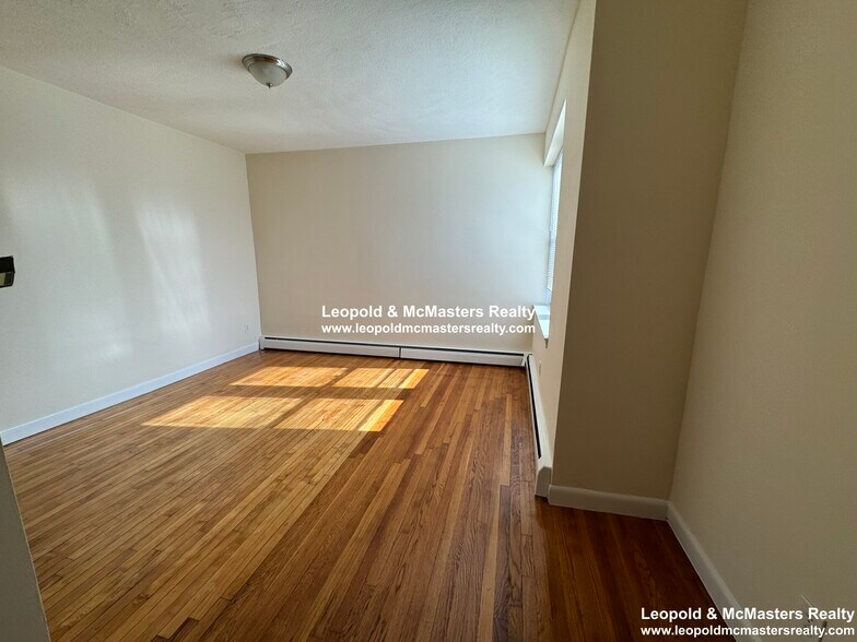 Building Photo - 75 Brighton Ave