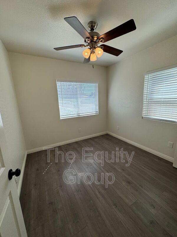 Building Photo - 1134 Van Dorsten Ave