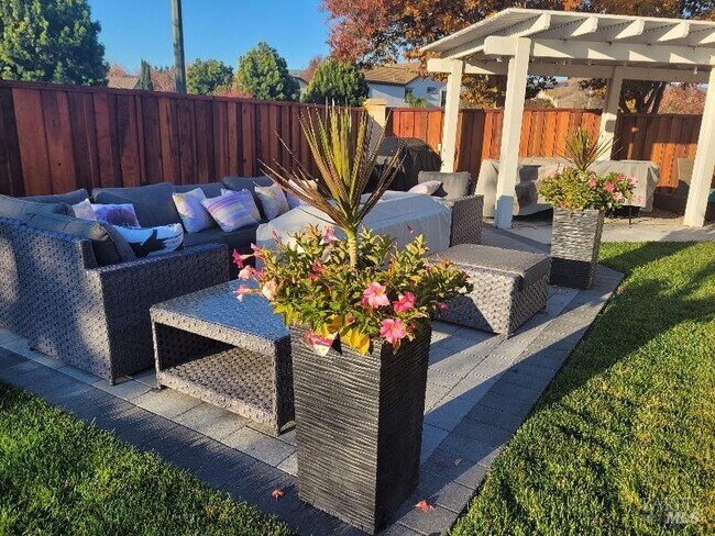 Building Photo - 5083 Moss Creek Way