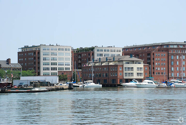 Building Photo - 960 Fell St