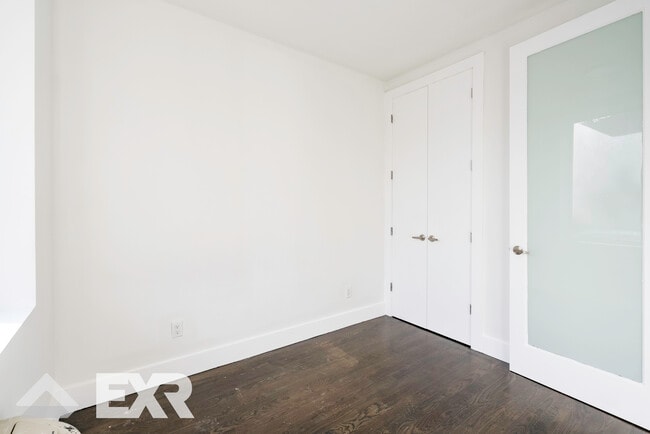 Building Photo - 55 Stanhope St