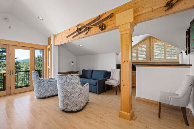 Building Photo - Eagles nest