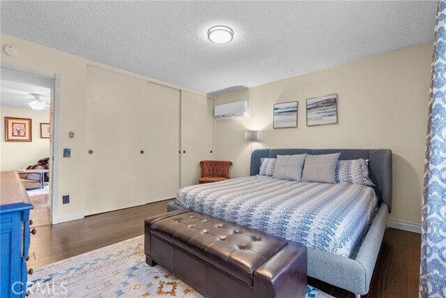 Building Photo - 9558 Swinton Ave