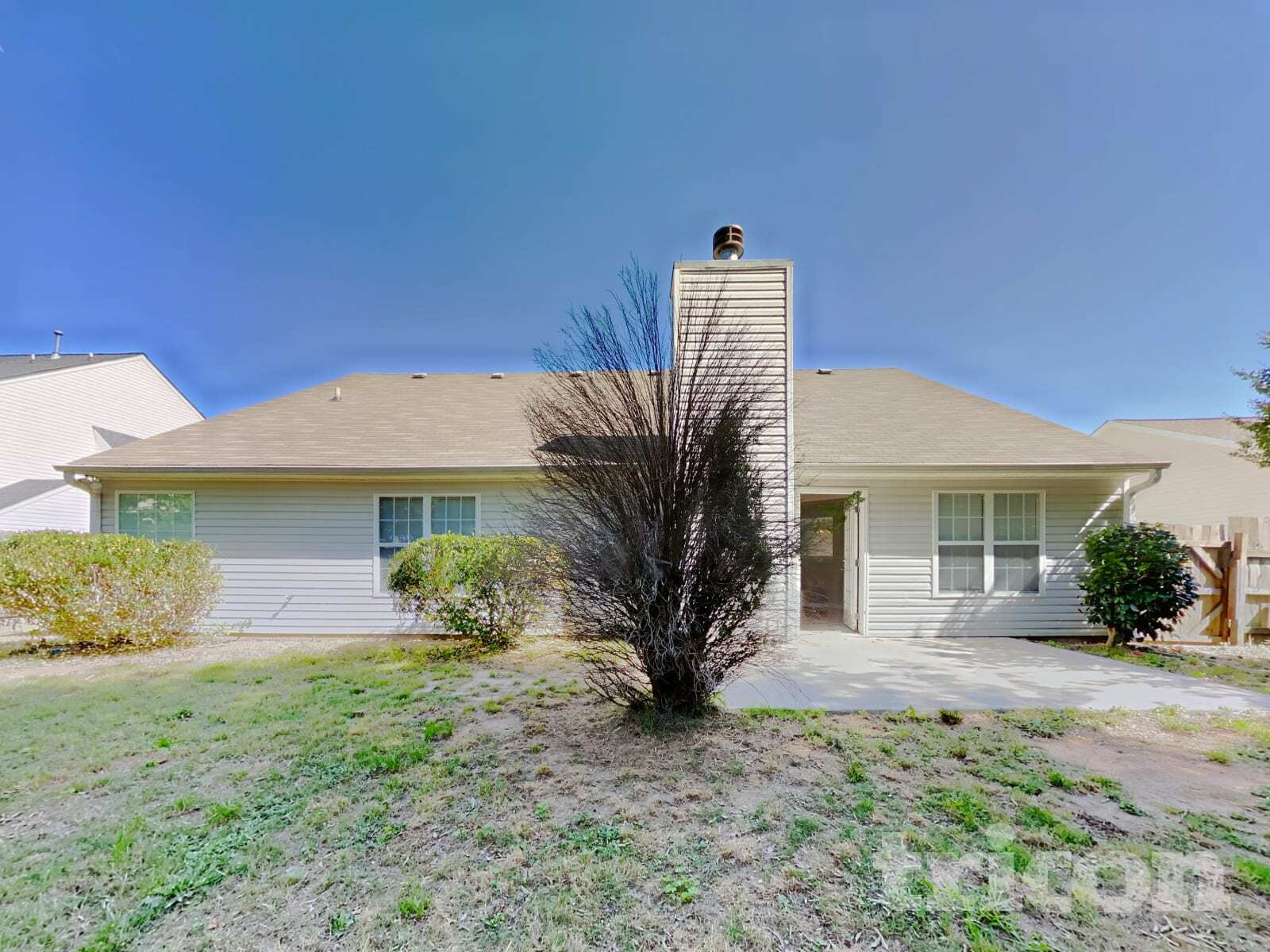 Building Photo - 2143 Oakland Farm Dr