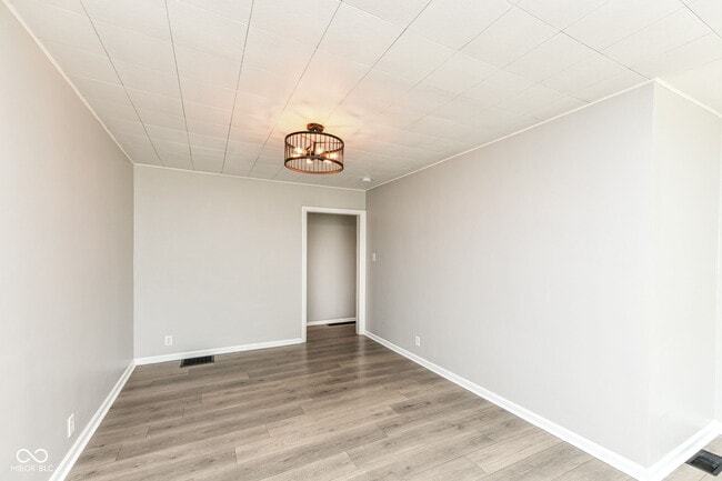 Building Photo - 5301 Evanston Ave
