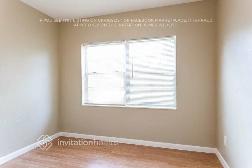 Building Photo - 457 E Melrose Cir