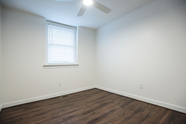 Building Photo - 2109 Lauderdale Dr