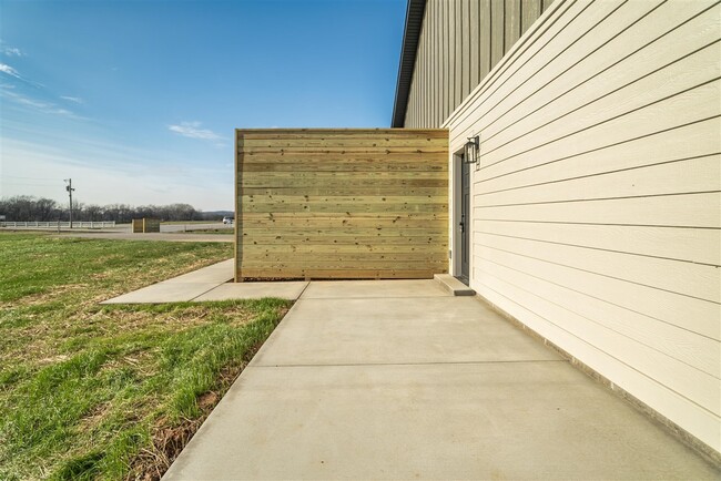 Building Photo - 108 Quarry Rd