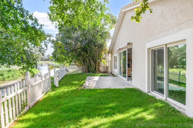 Building Photo - 2650 Fairway Cove Ct