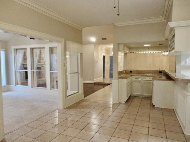 Building Photo - 6618 Preston Trail Dr