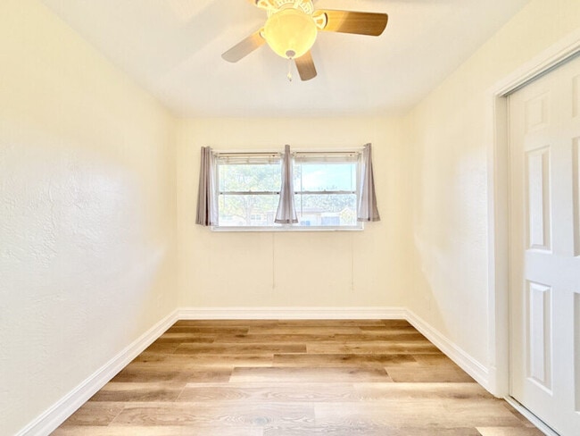 Building Photo - 2701 56th Ln N