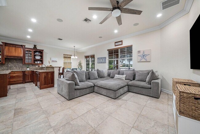 Building Photo - 3446 Princeton Dr