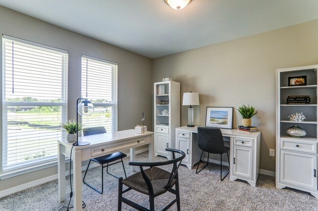 Building Photo - 245 Treadstone Wy