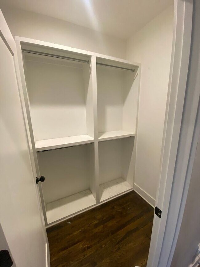Building Photo - Prime East End Rental Home