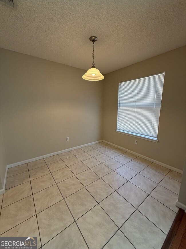 Building Photo - 95 Talbot Ct