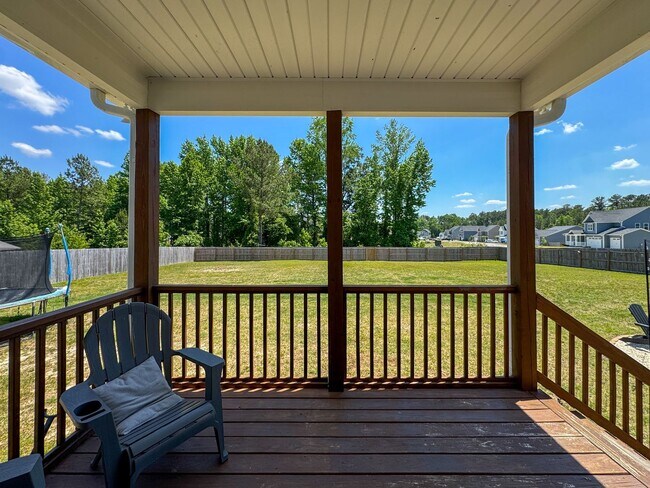 Building Photo - Stunning 4 Bed 2.5 Bath Home in Cameron with Fenced Yard