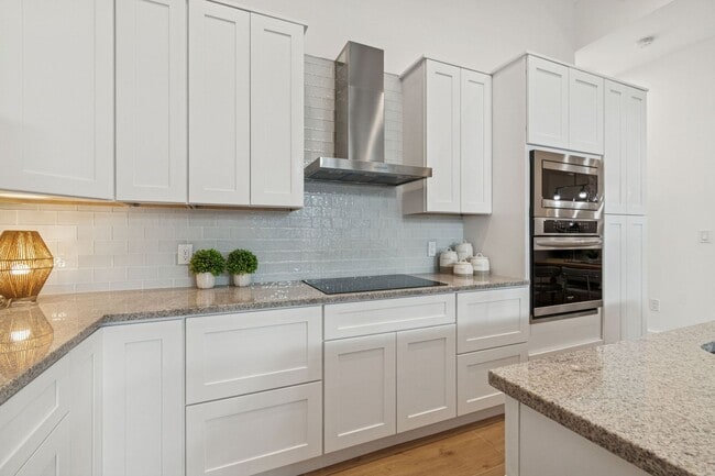 Building Photo - 1343 4th St