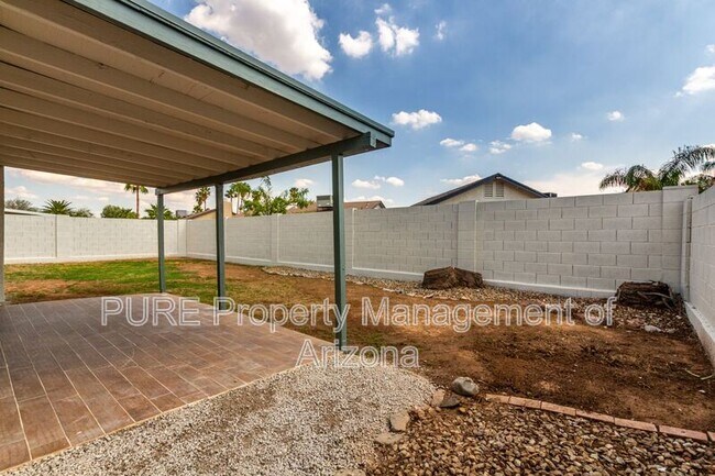 Building Photo - 6317 E Carolina Dr